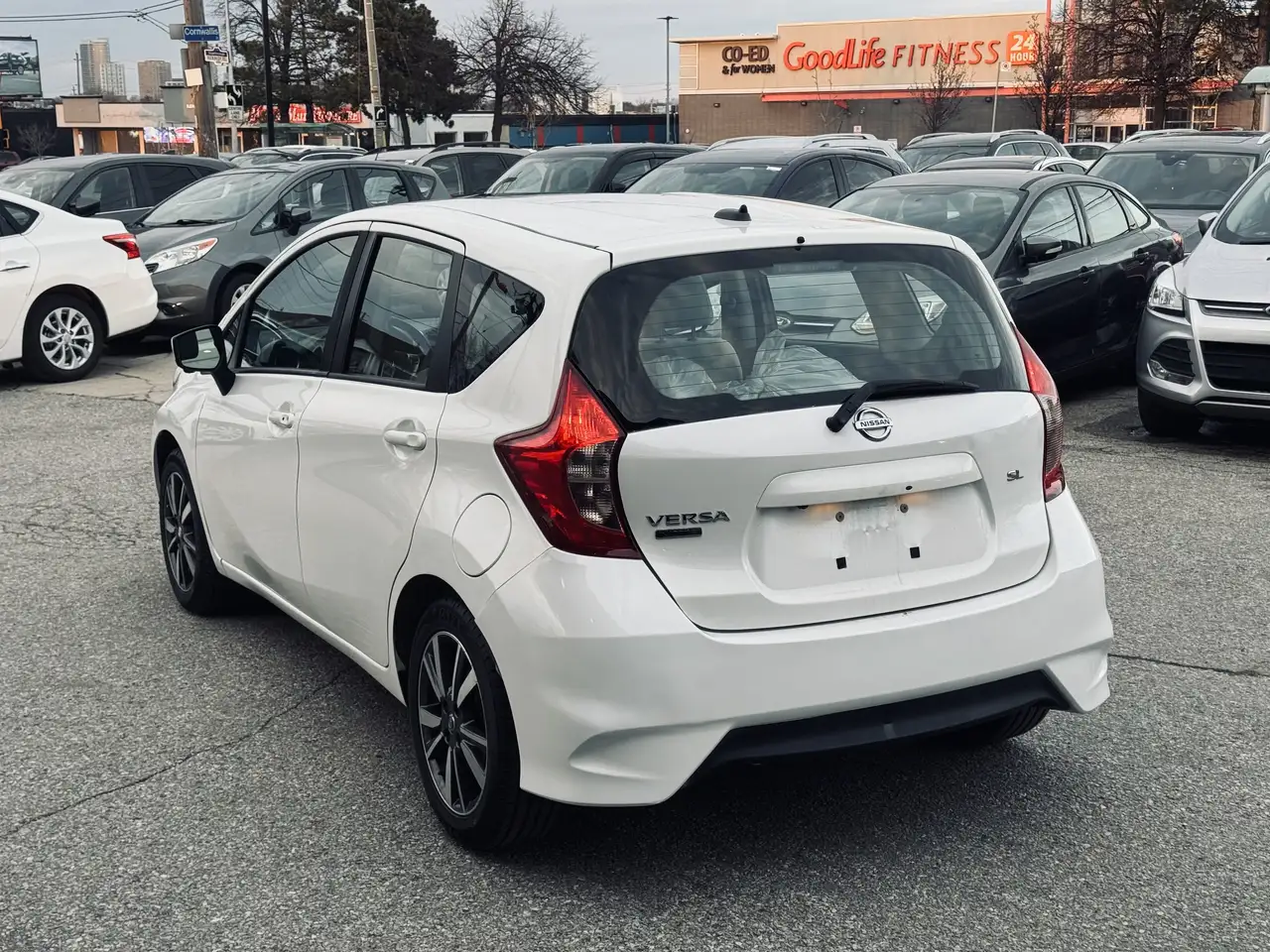 Nissan Note снимка Nissan Note