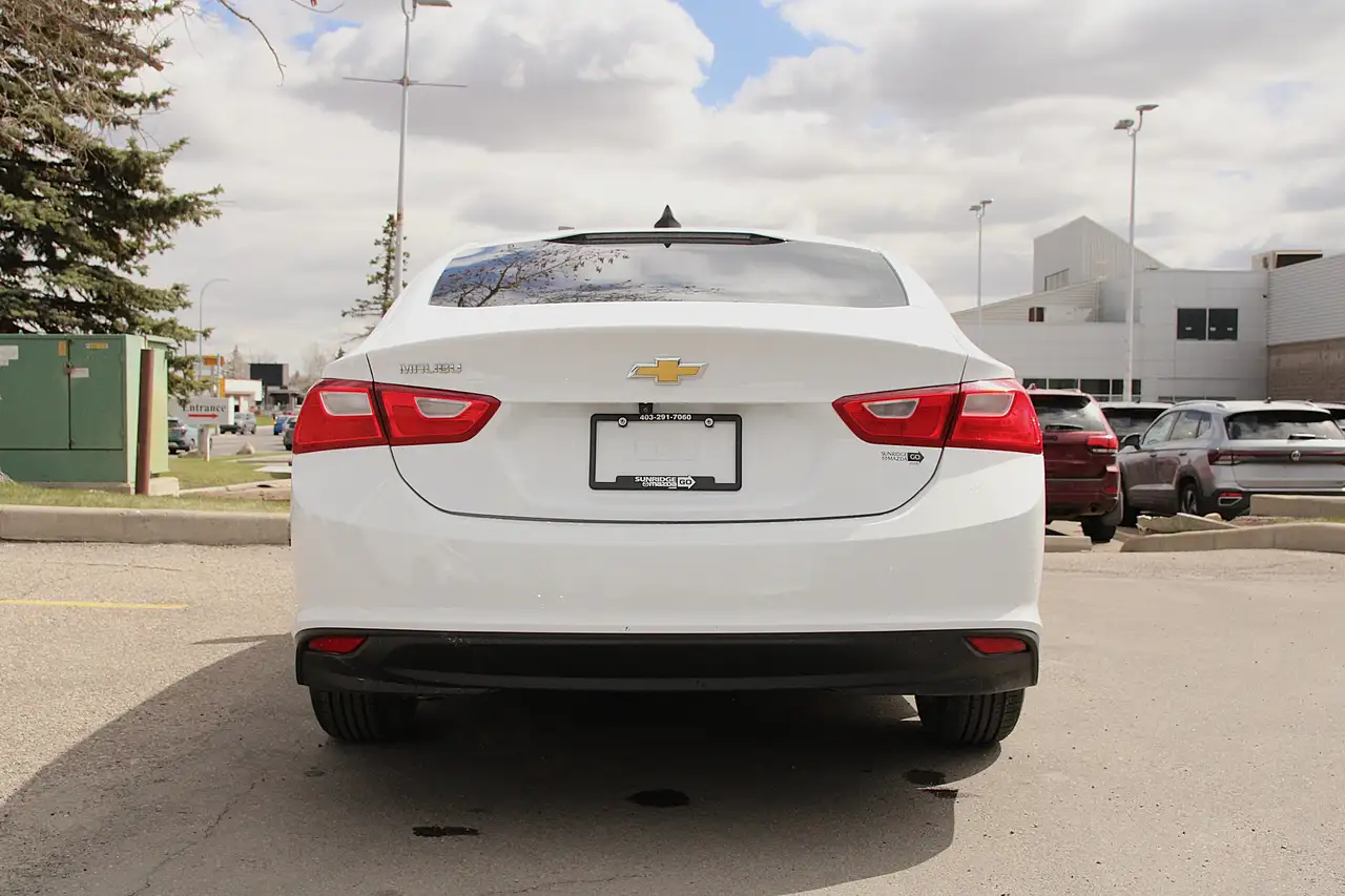 Chevrolet Malibu снимка Chevrolet Malibu