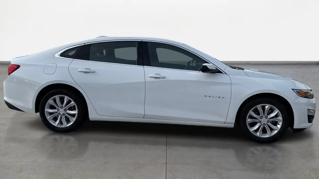 Chevrolet Malibu снимка Chevrolet Malibu