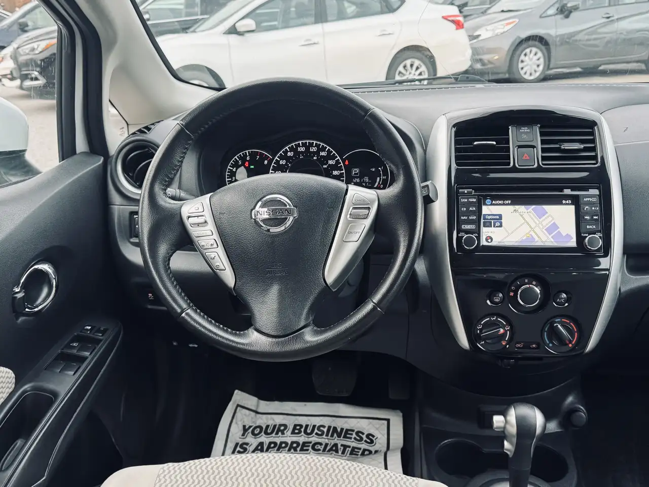 Nissan Note снимка Nissan Note