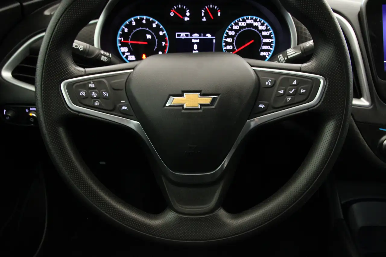 Chevrolet Malibu снимка Chevrolet Malibu