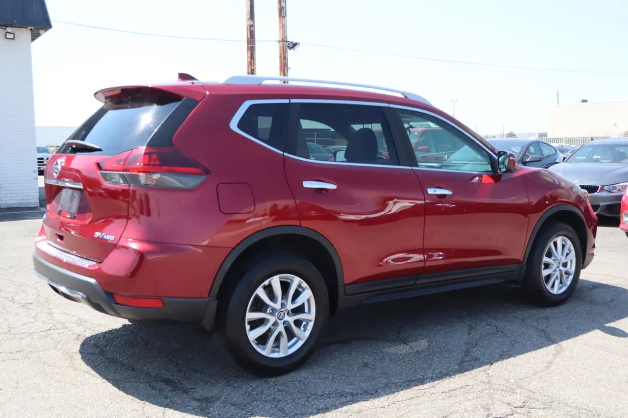 Nissan Rogue fotografie Nissan Rogue