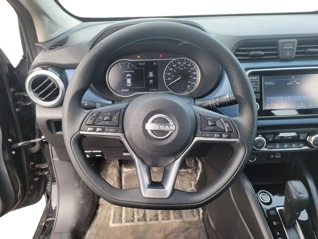 Nissan Versa fotografie Nissan Versa