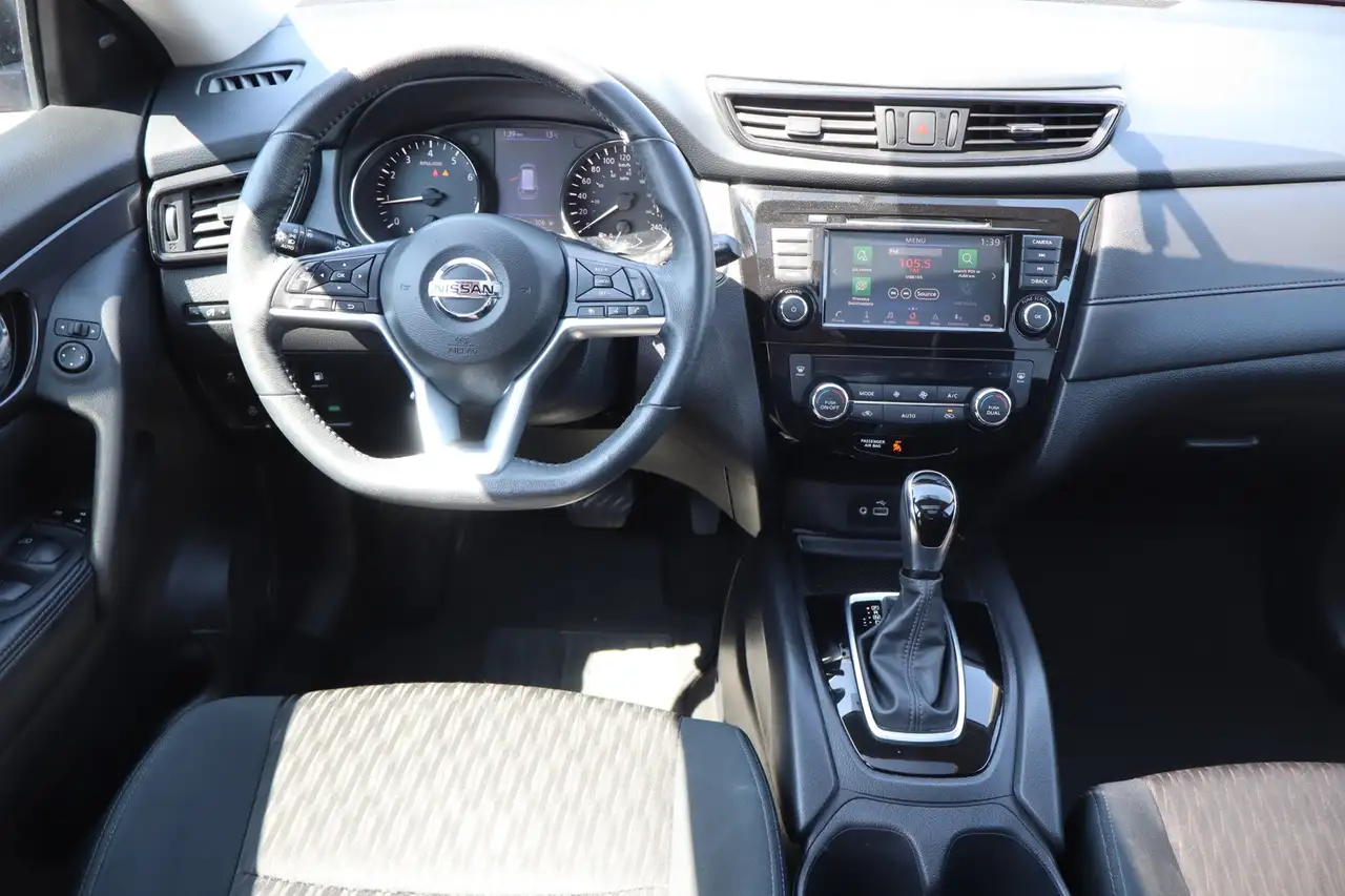 Nissan Rogue fotografie Nissan Rogue