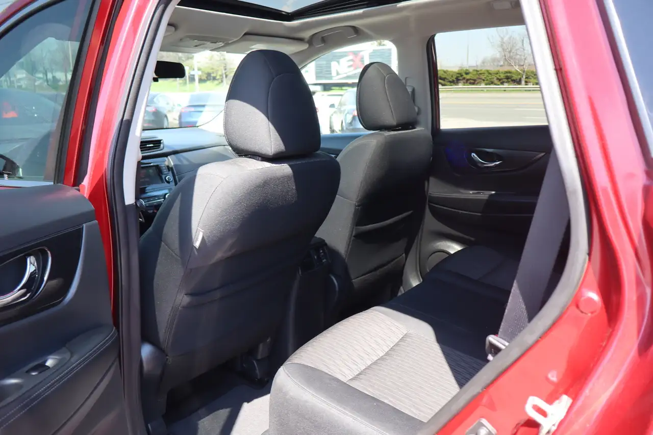 Nissan Rogue fotografie Nissan Rogue