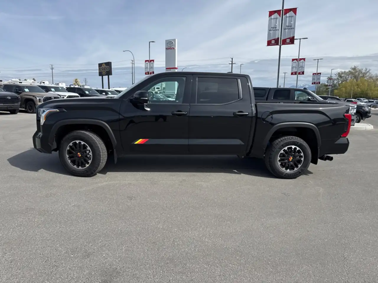 Toyota Tundra снимка Toyota Tundra