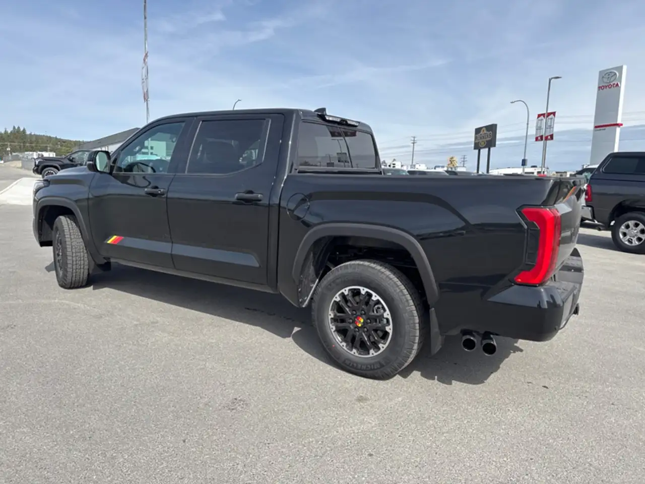 Toyota Tundra снимка Toyota Tundra