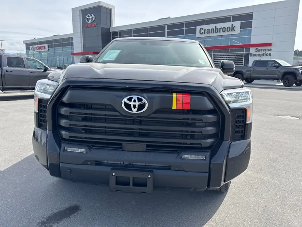 Toyota Tundra снимка Toyota Tundra