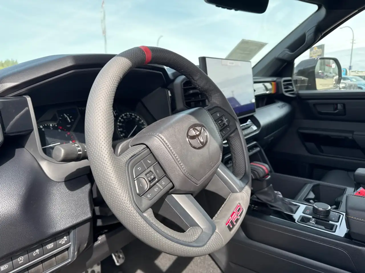 Toyota Tundra снимка Toyota Tundra