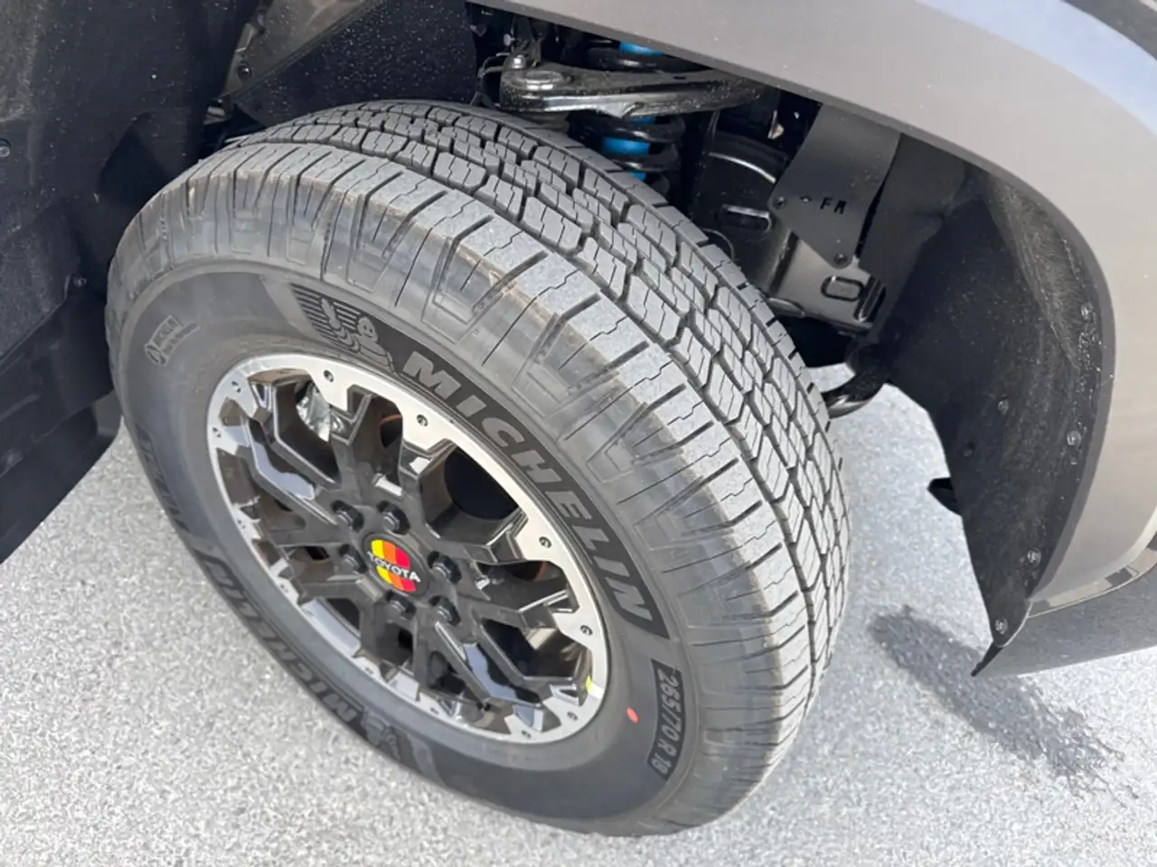 Toyota Tundra снимка Toyota Tundra