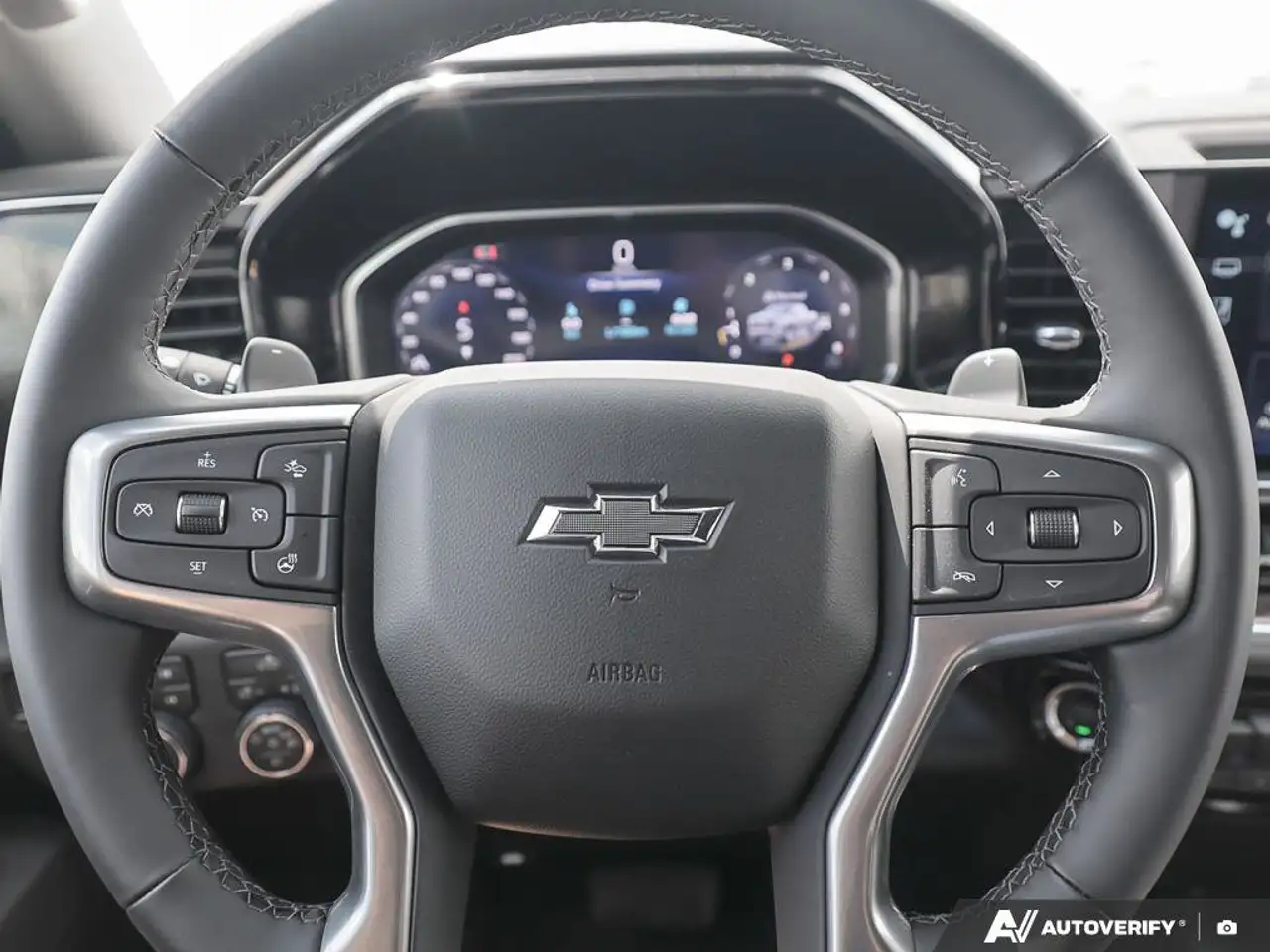 Chevrolet Silverado 1500 photo Chevrolet Silverado 1500