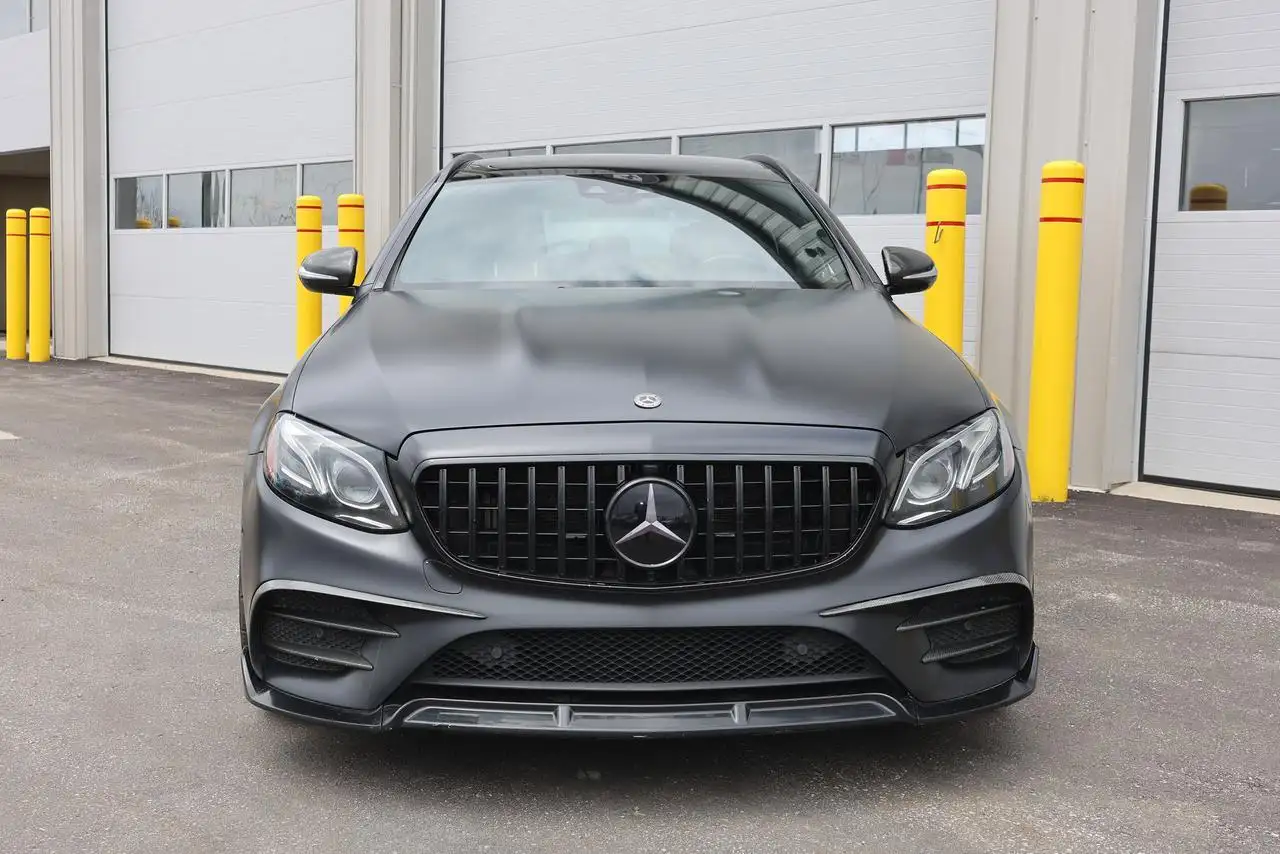 Mercedes-Benz E-Class fotografie Mercedes-Benz E-Class