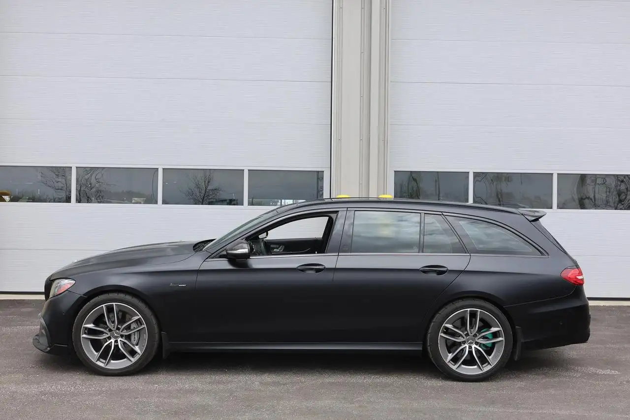 Mercedes-Benz E-Class fotografie Mercedes-Benz E-Class