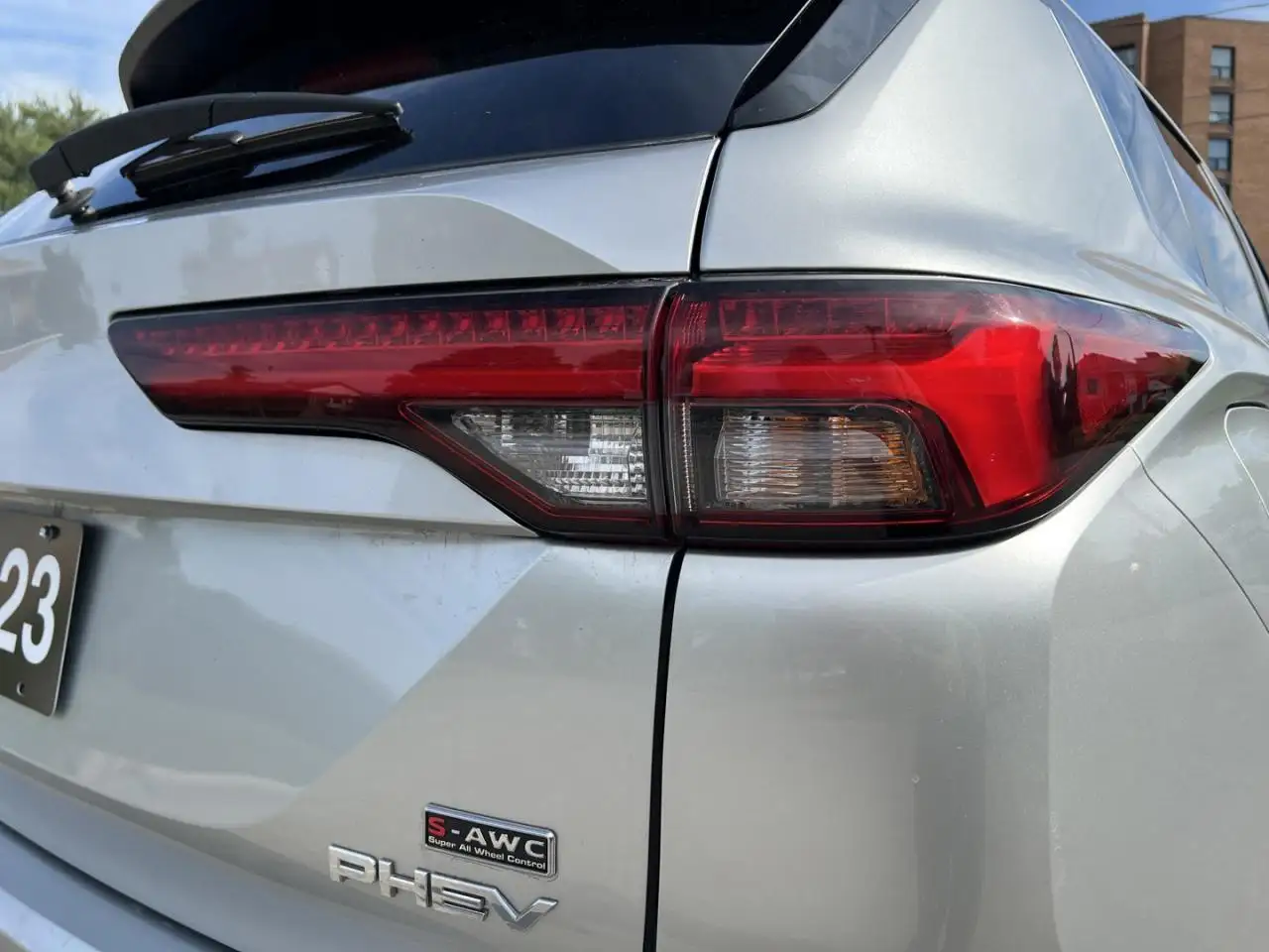Mitsubishi Outlander снимка Mitsubishi Outlander