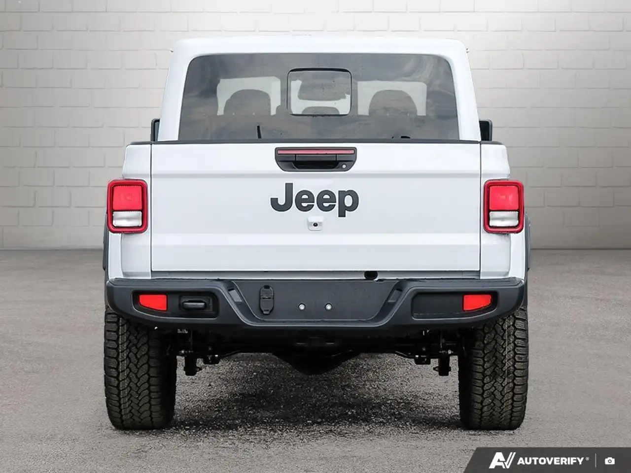 Jeep Gladiator снимка Jeep Gladiator