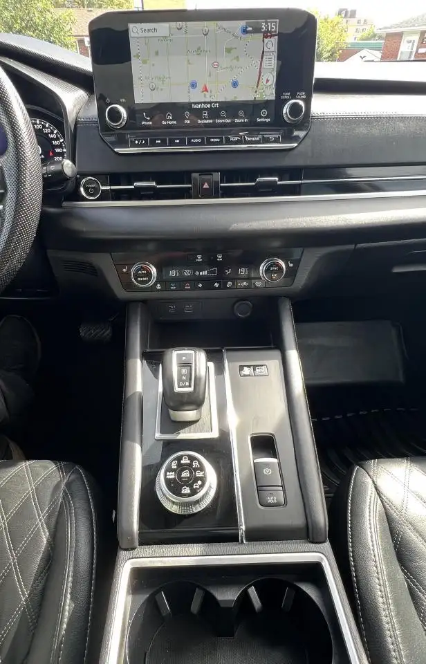 Mitsubishi Outlander снимка Mitsubishi Outlander