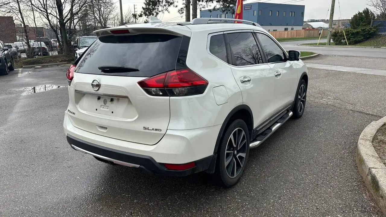 Nissan Rogue fotografie Nissan Rogue