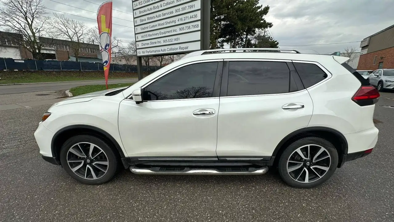 Nissan Rogue fotografie Nissan Rogue