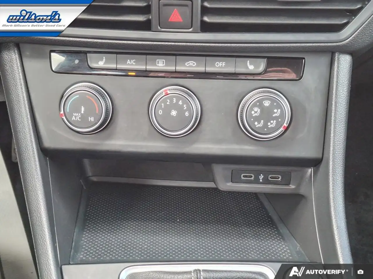 Volkswagen Jetta снимка Volkswagen Jetta