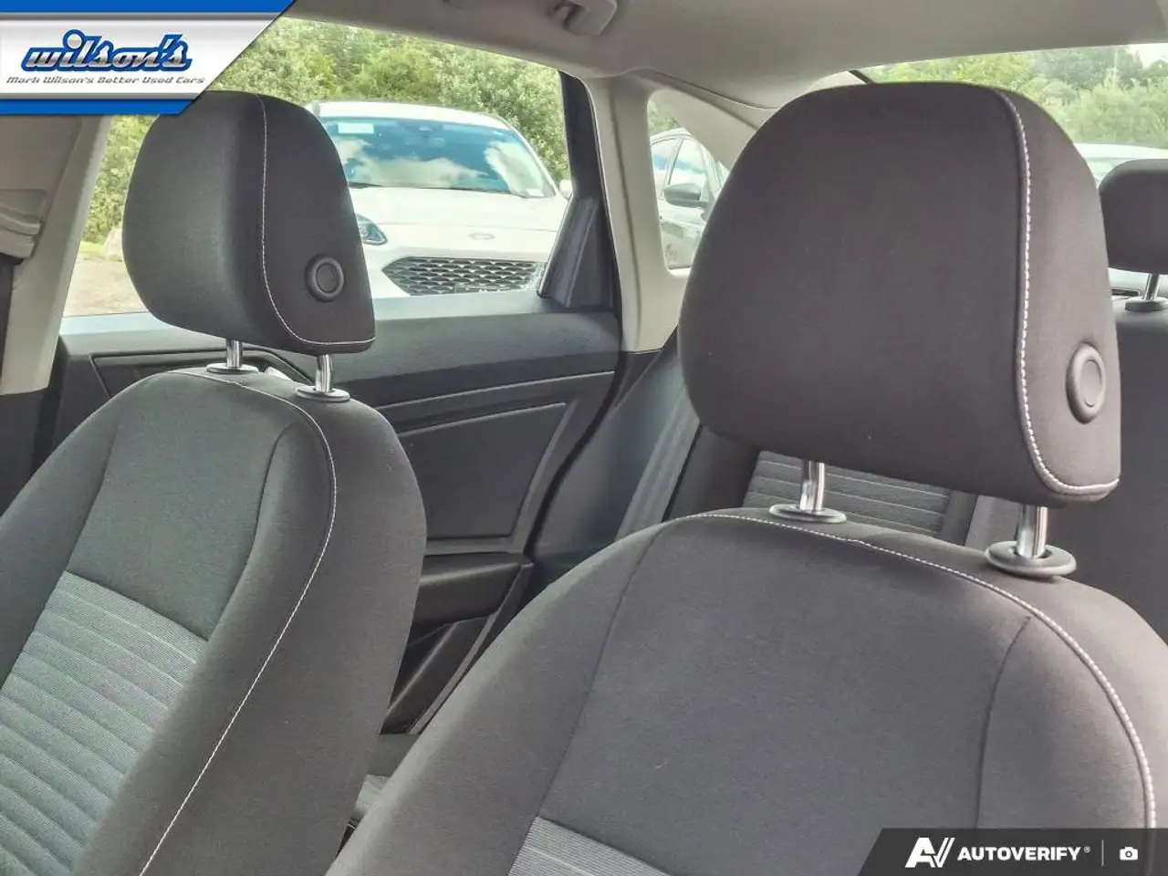 Volkswagen Jetta снимка Volkswagen Jetta
