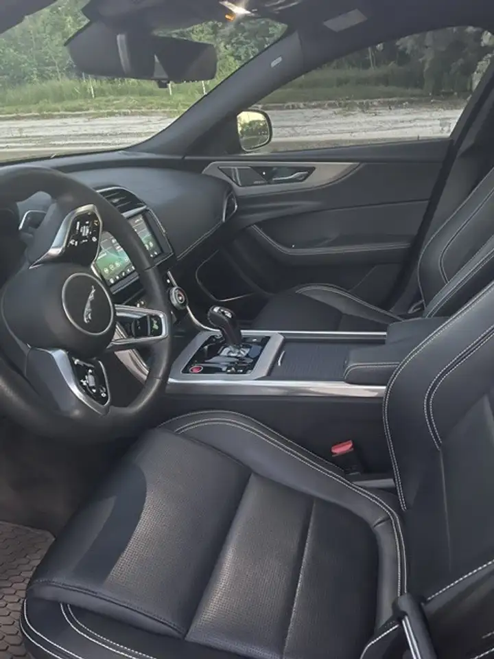 Jaguar XE fotografie Jaguar XE