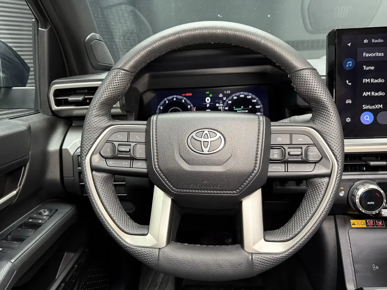 Toyota Tacoma снимка Toyota Tacoma
