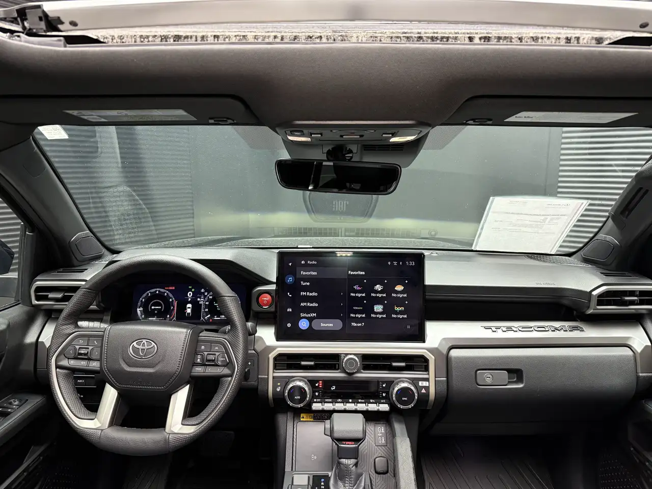Toyota Tacoma снимка Toyota Tacoma