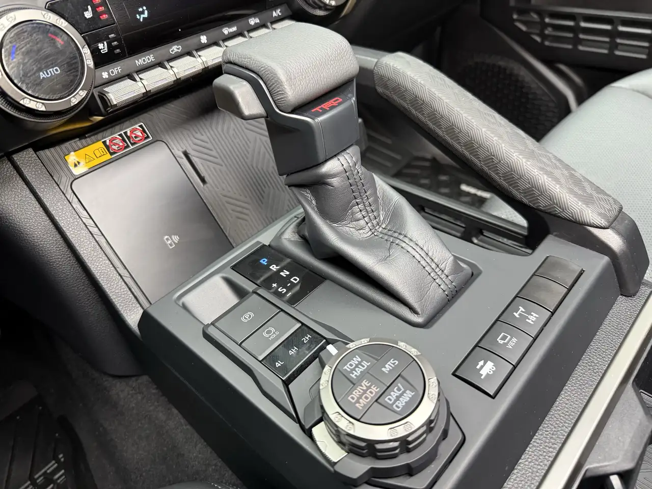 Toyota Tacoma снимка Toyota Tacoma