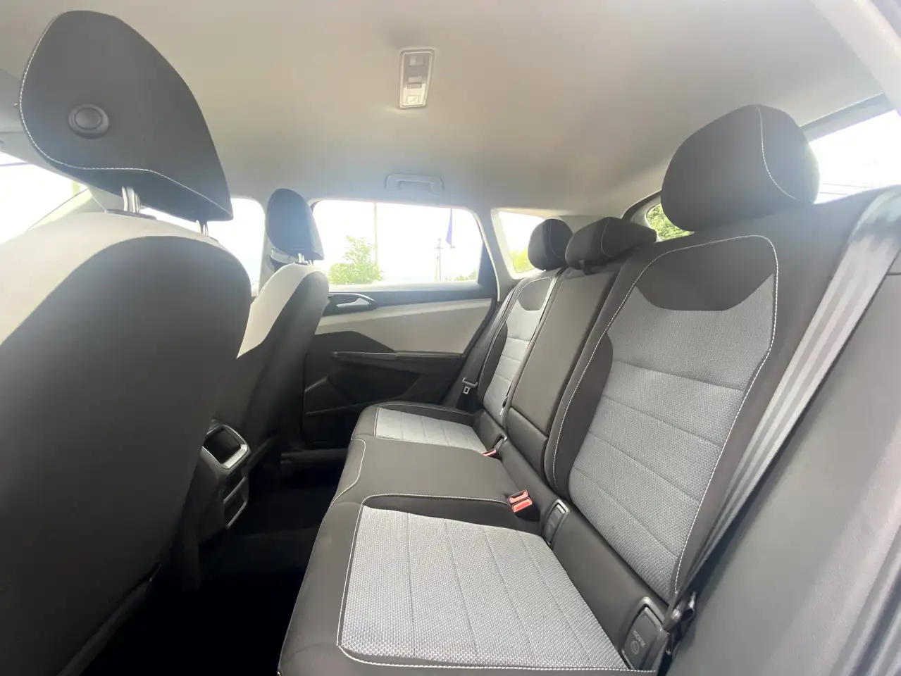 Volkswagen Taos снимка Volkswagen Taos