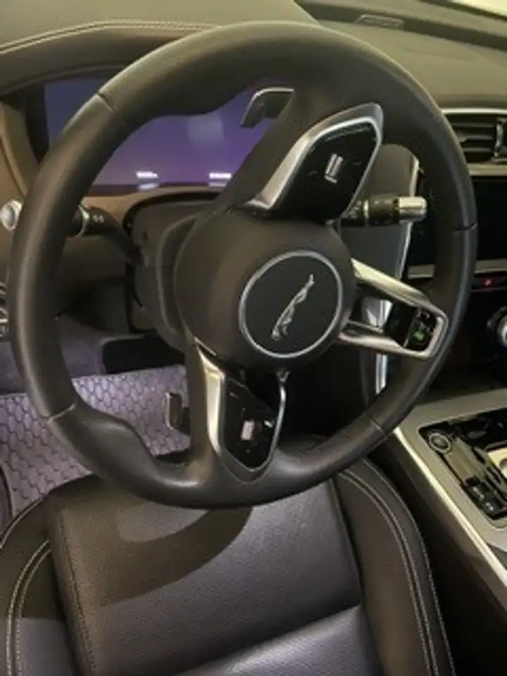 Jaguar XE fotografie Jaguar XE
