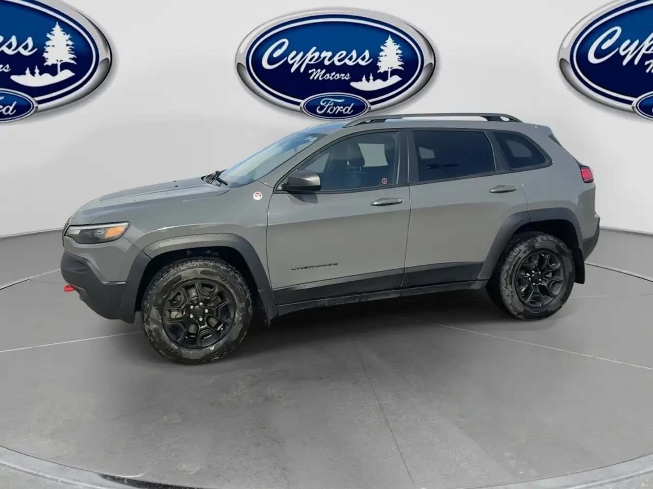 Jeep Cherokee снимка Jeep Cherokee