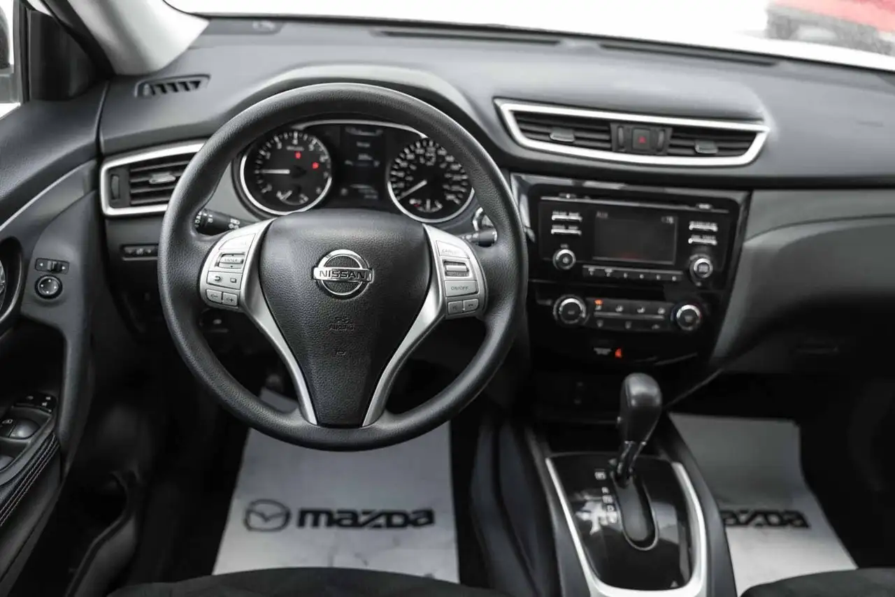 Nissan Rogue снимка Nissan Rogue