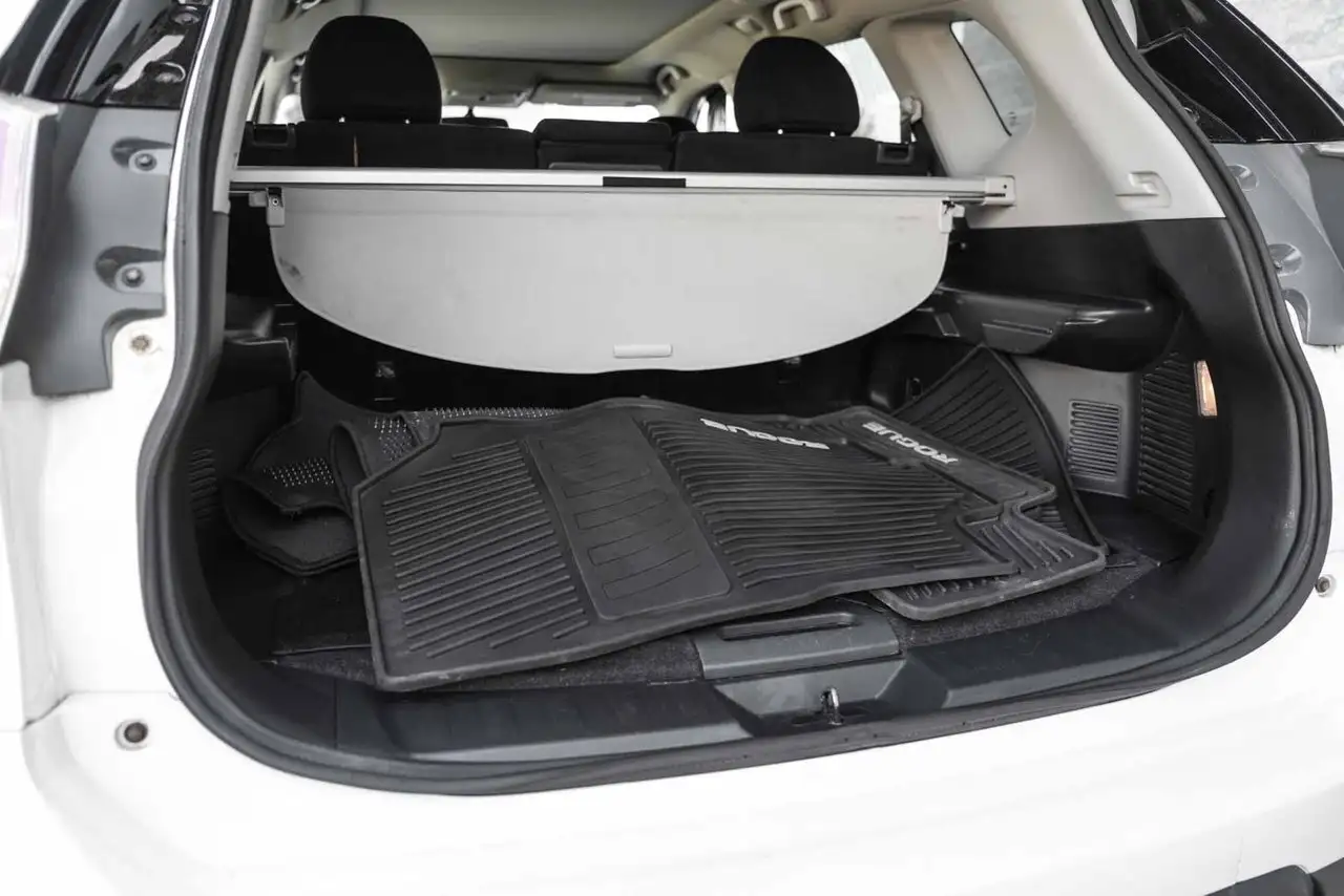Nissan Rogue снимка Nissan Rogue