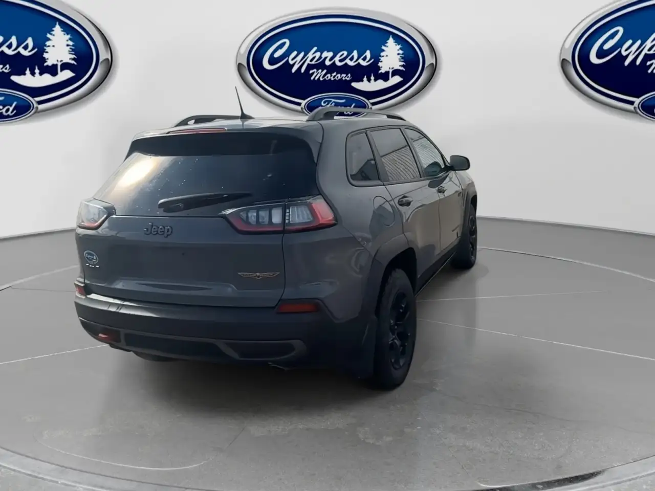 Jeep Cherokee снимка Jeep Cherokee
