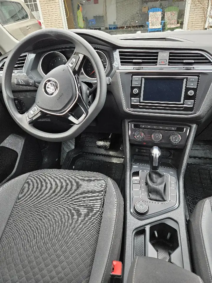 Volkswagen Tiguan снимка Volkswagen Tiguan