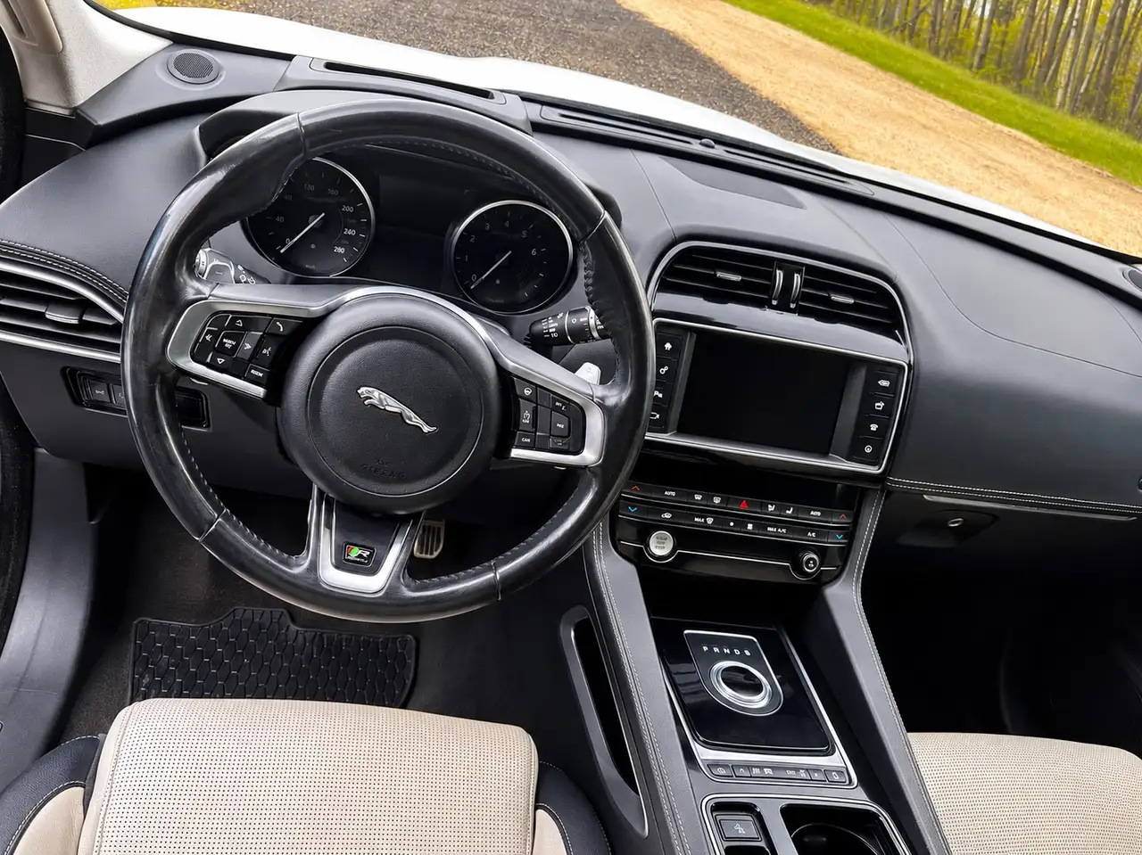 Jaguar F-Pace fotografie Jaguar F-Pace