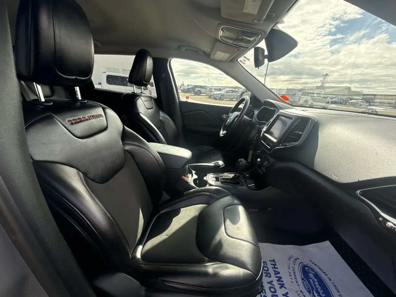 Jeep Cherokee снимка Jeep Cherokee