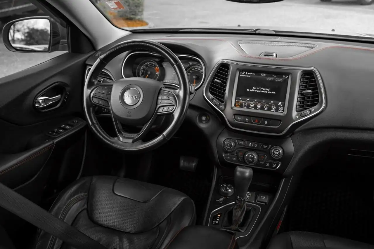 Jeep Cherokee снимка Jeep Cherokee