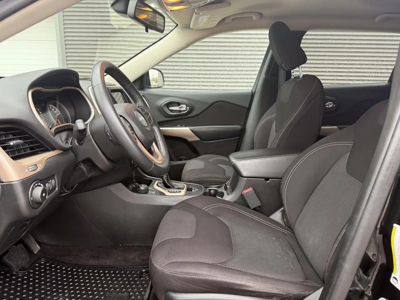 Jeep Cherokee fotografie Jeep Cherokee