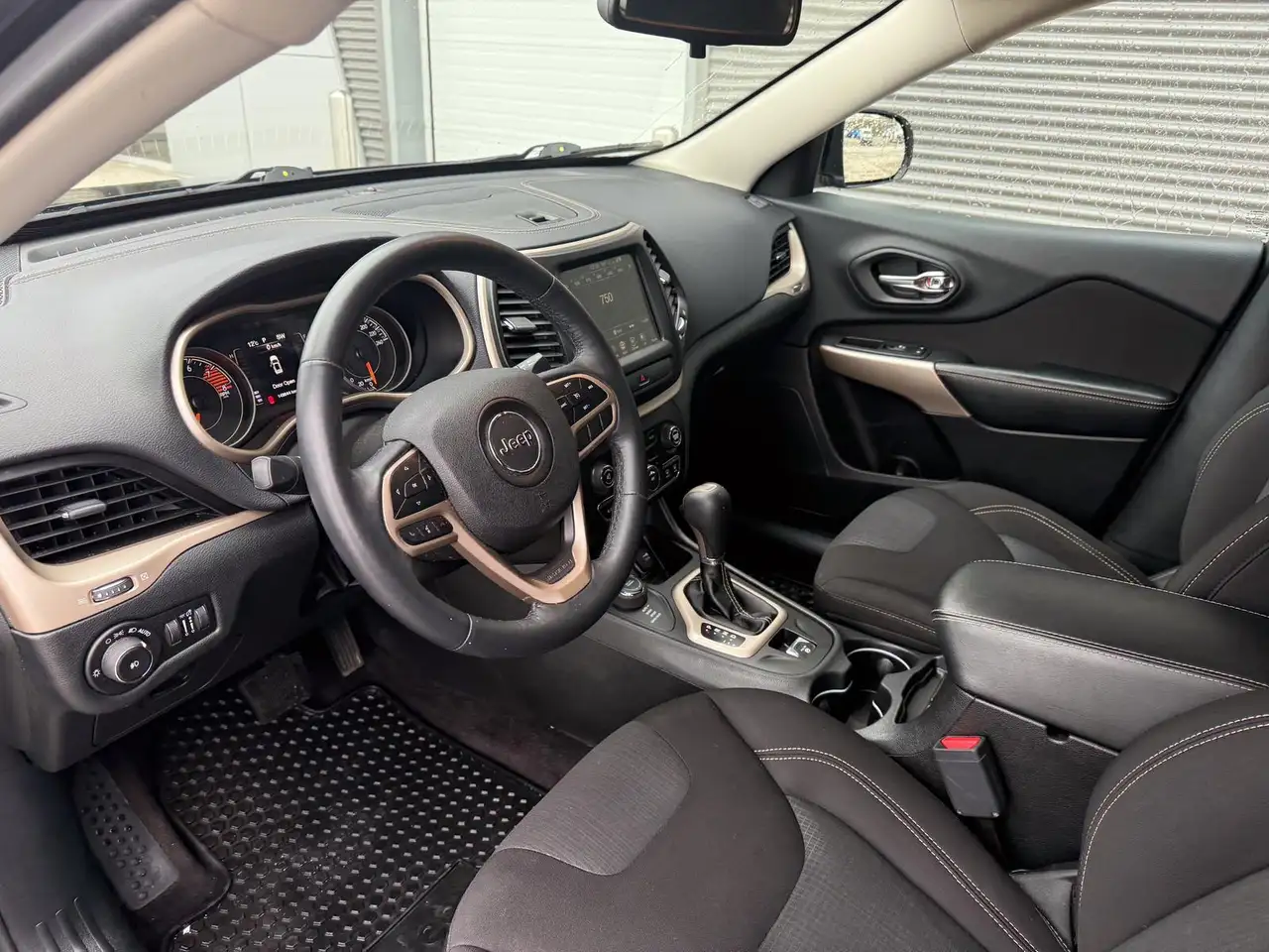 Jeep Cherokee fotografie Jeep Cherokee