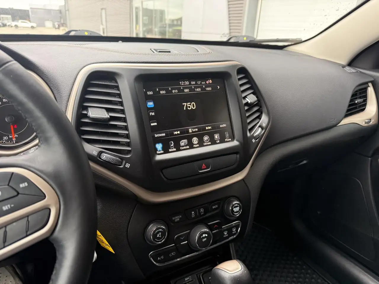 Jeep Cherokee fotografie Jeep Cherokee