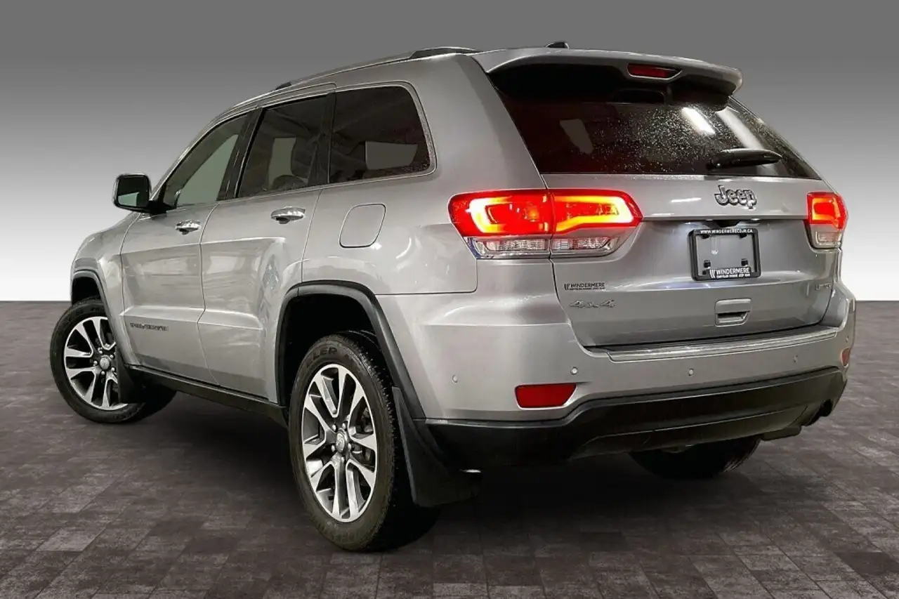 Jeep Grand Cherokee снимка Jeep Grand Cherokee