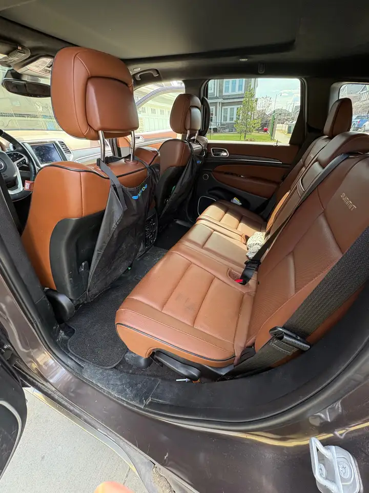 Jeep Grand Cherokee photo Jeep Grand Cherokee