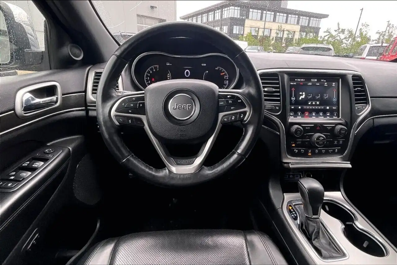 Jeep Grand Cherokee снимка Jeep Grand Cherokee