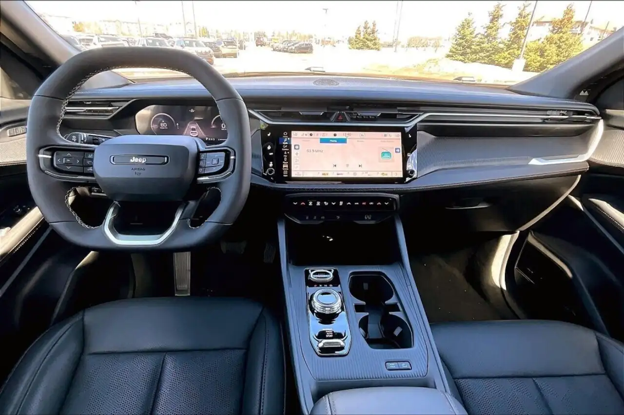 Jeep Cherokee снимка Jeep Cherokee