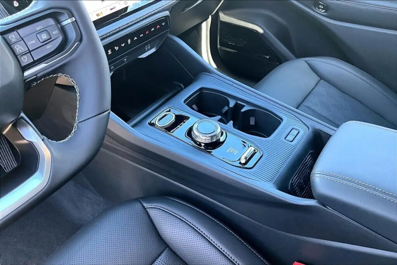 Jeep Cherokee снимка Jeep Cherokee