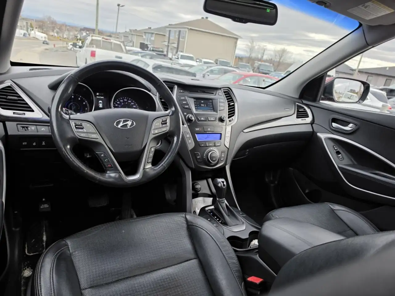 Hyundai SANTA FE снимка Hyundai SANTA FE