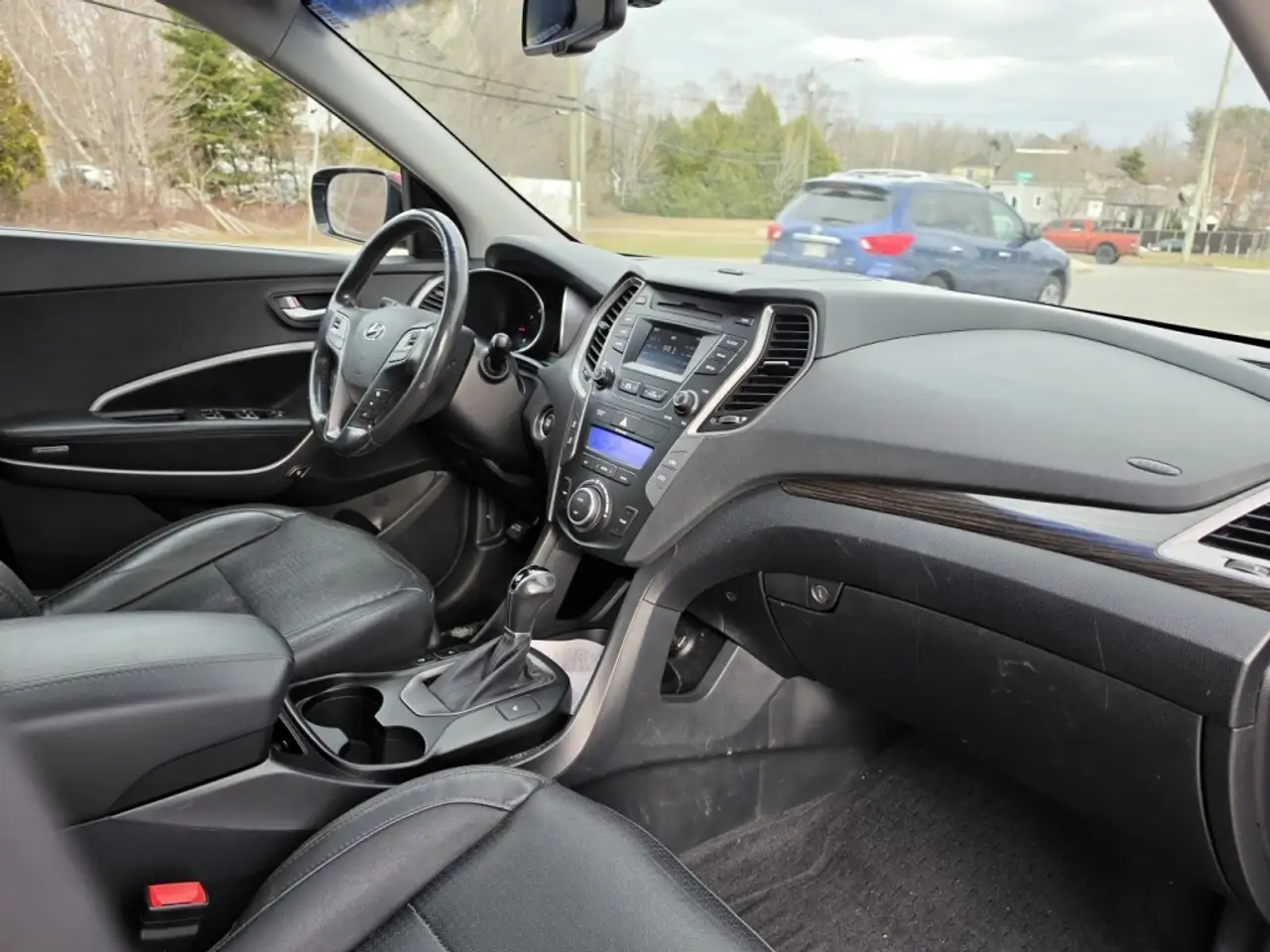 Hyundai SANTA FE снимка Hyundai SANTA FE
