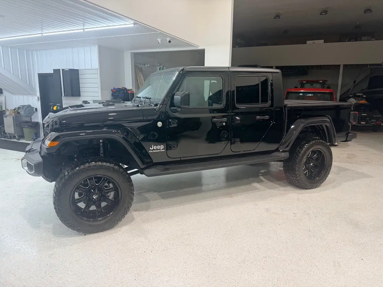 2023 Jeep Gladiator