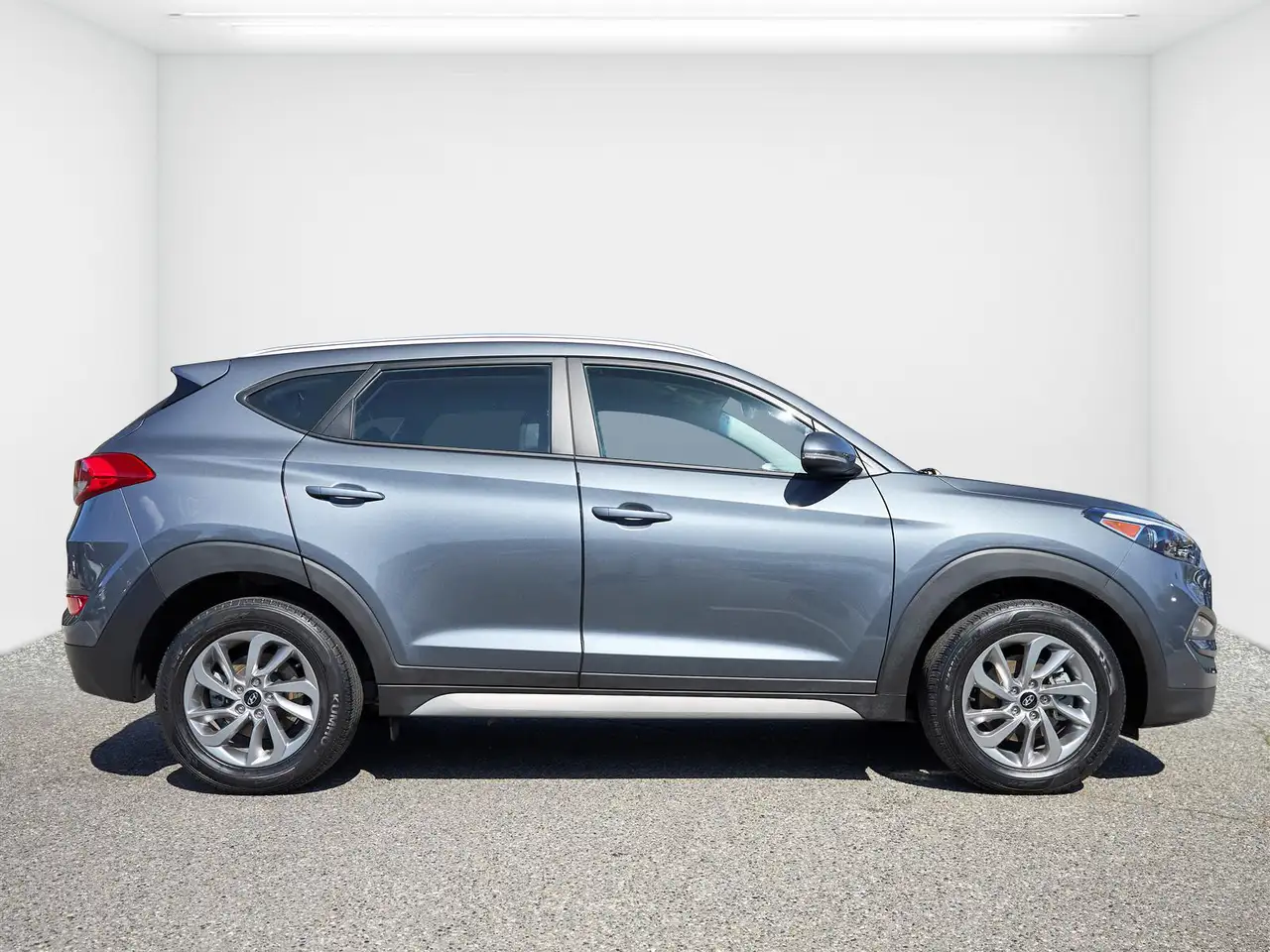 Hyundai TUCSON photo Hyundai TUCSON
